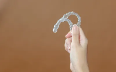 Invisalign: la guida completa agli allineatori trasparenti