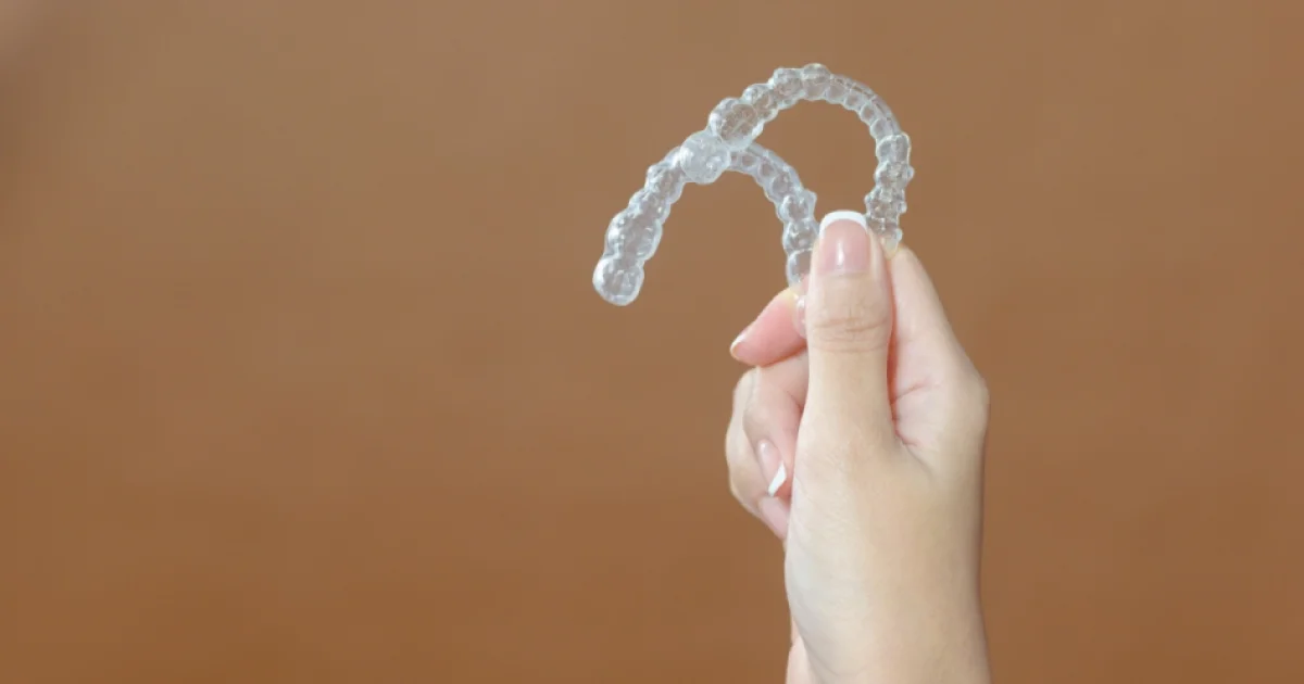 Invisalign: Guida Completa agli Allineatori Trasparenti